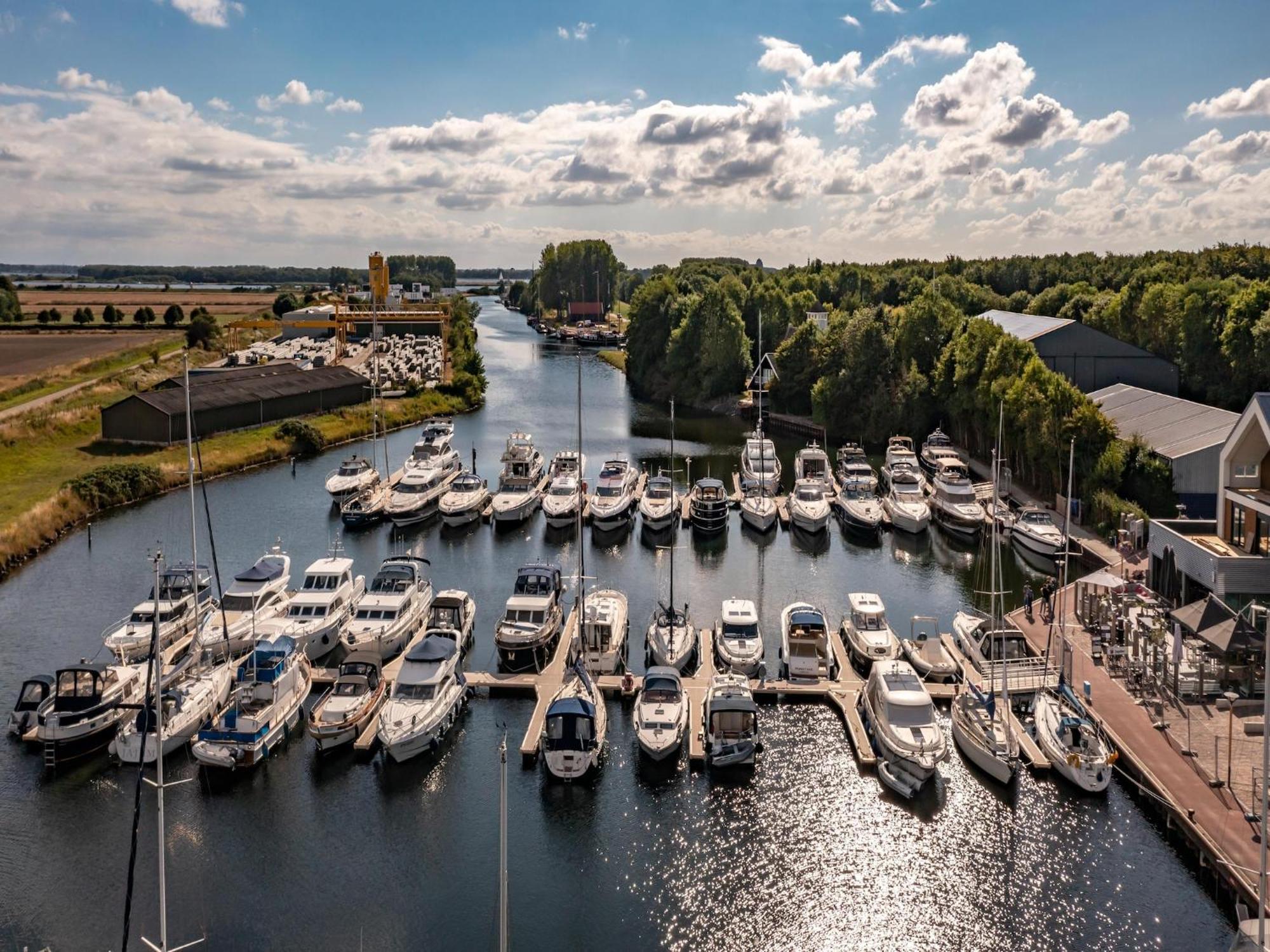 Luxury Apartment In R Sidence Marina Kamperland Pet Friendly Bagian luar foto