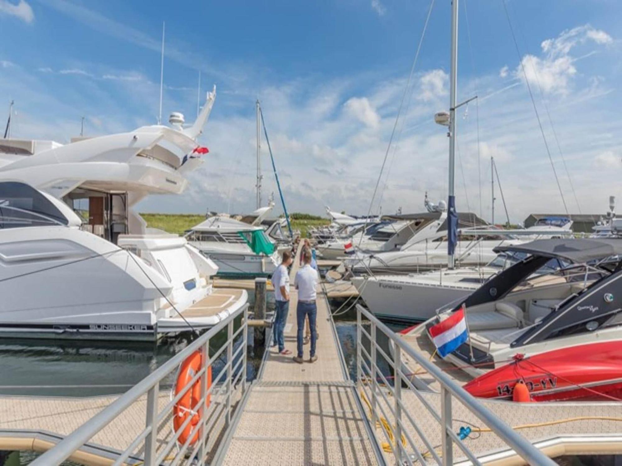 Luxury Apartment In R Sidence Marina Kamperland Pet Friendly Bagian luar foto